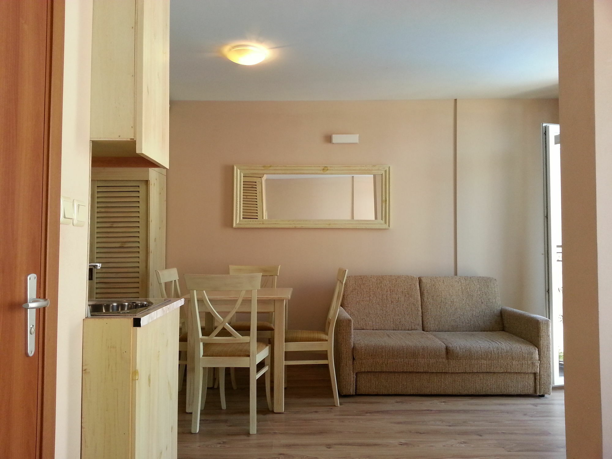 Menada Dawn Park Apartment Slântsjev Brjag Eksteriør bilde